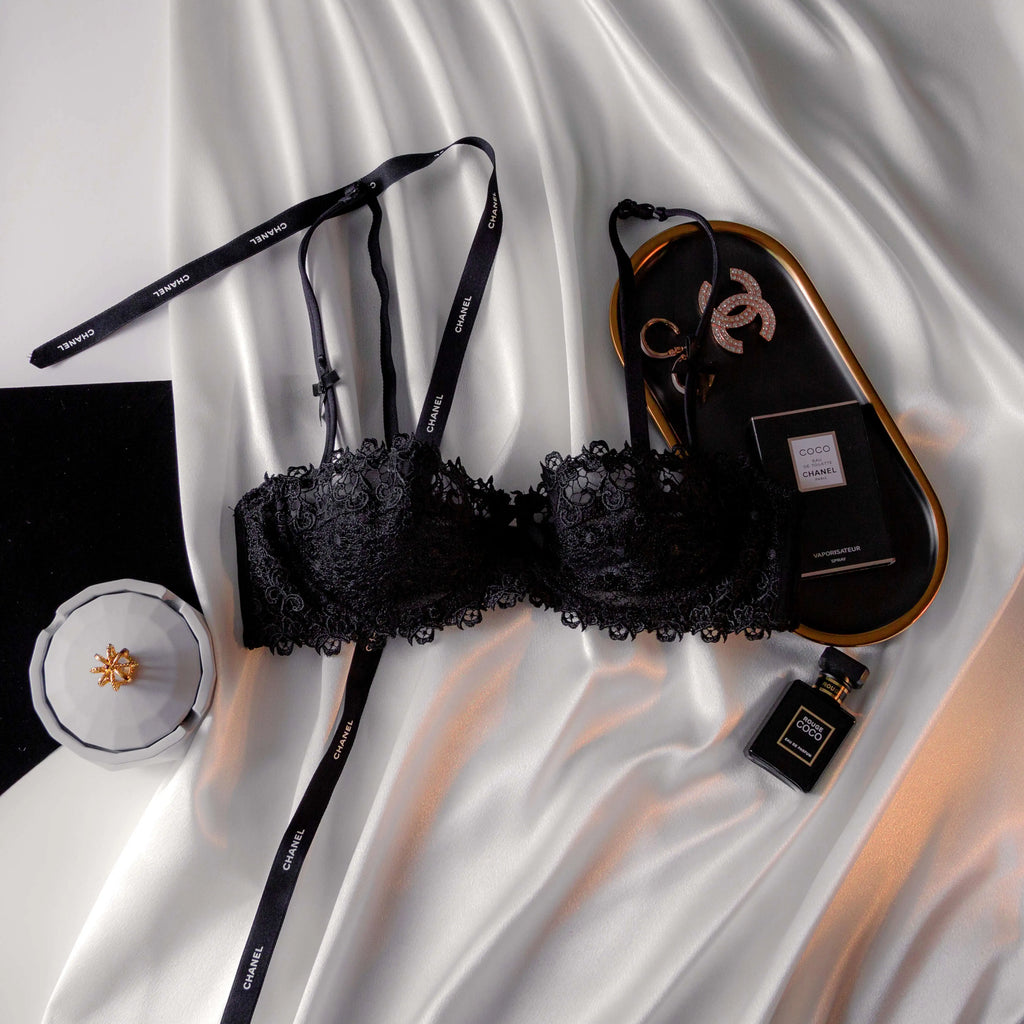 MOYISU Women's Sexy Lace Underwear Women Half Cup Push-up Big Chest Small Ultra-thin Breathable Pure Desire Larger Size Bra Set