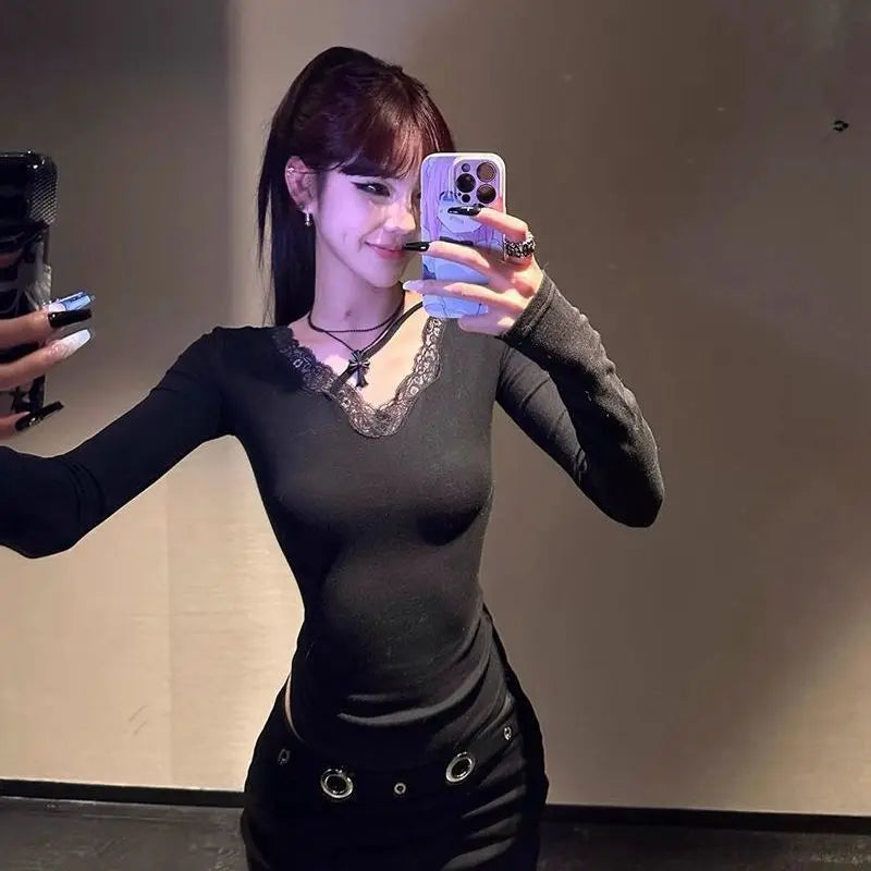 Seeslim Black Sexy Back Hollow Out Women's T-shirt Goth Long Sleeve Slim 2000s Clothes Y2k Tees Female Clothing Autumn Tops Chic